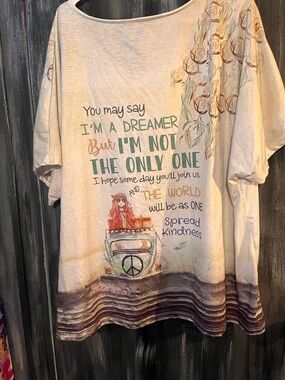 I’m a dreamer, hippie peace van graphic tshirt size 4X